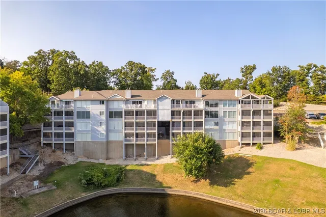 $425,000 | 344 Regatta Bay Drive, Unit 4D, Lake Ozark, MO 65049