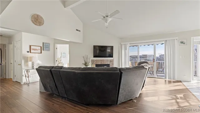 $425,000 | 344 Regatta Bay Drive, Unit 4D, Lake Ozark, MO 65049