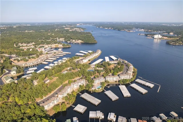 $425,000 | 344 Regatta Bay Drive, Unit 4D, Lake Ozark, MO 65049