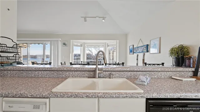 $425,000 | 344 Regatta Bay Drive, Unit 4D, Lake Ozark, MO 65049