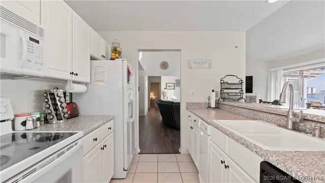 $425,000 | 344 Regatta Bay Drive, Unit 4D, Lake Ozark, MO 65049