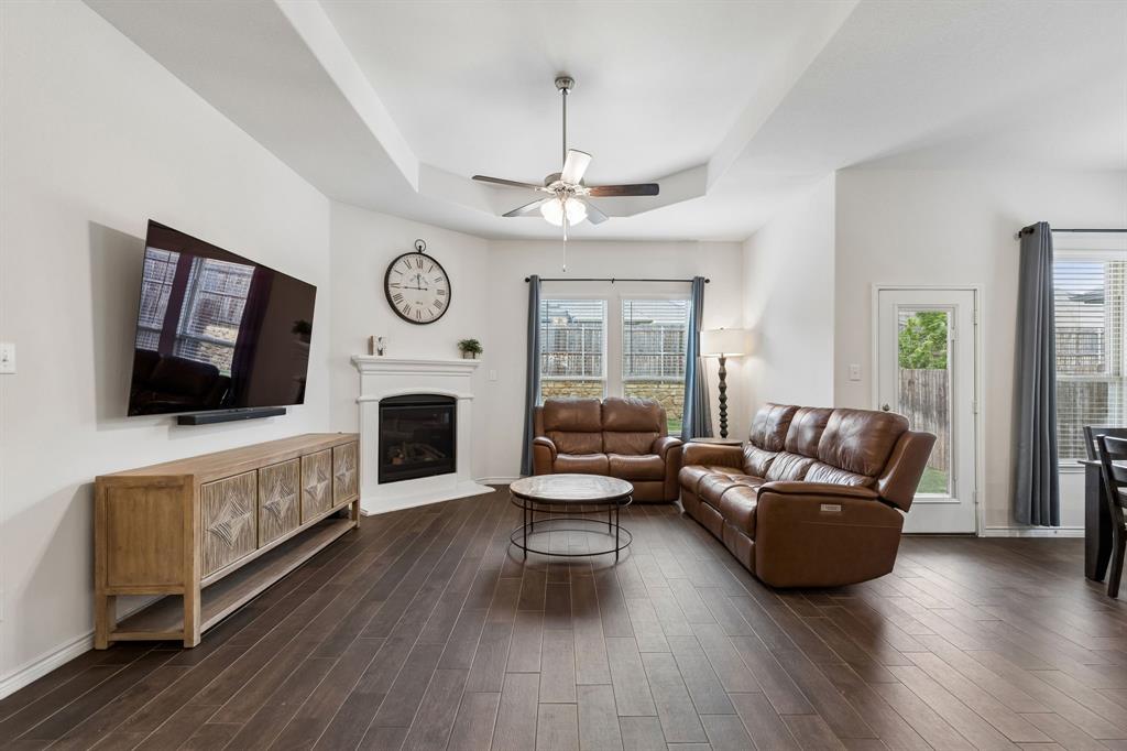 10925 Autry Ridge Lane Aubrey, TX 76227 - Photo 13 of 29