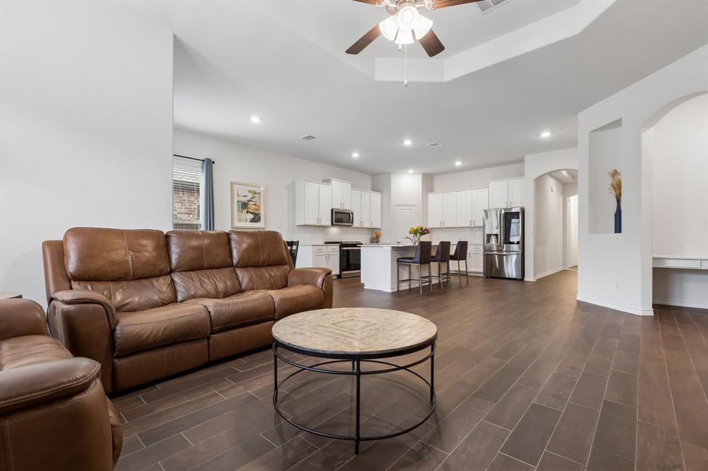 10925 Autry Ridge Lane Aubrey, TX 76227 - Photo 15 of 29