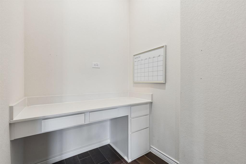 10925 Autry Ridge Lane Aubrey, TX 76227 - Photo 16 of 29