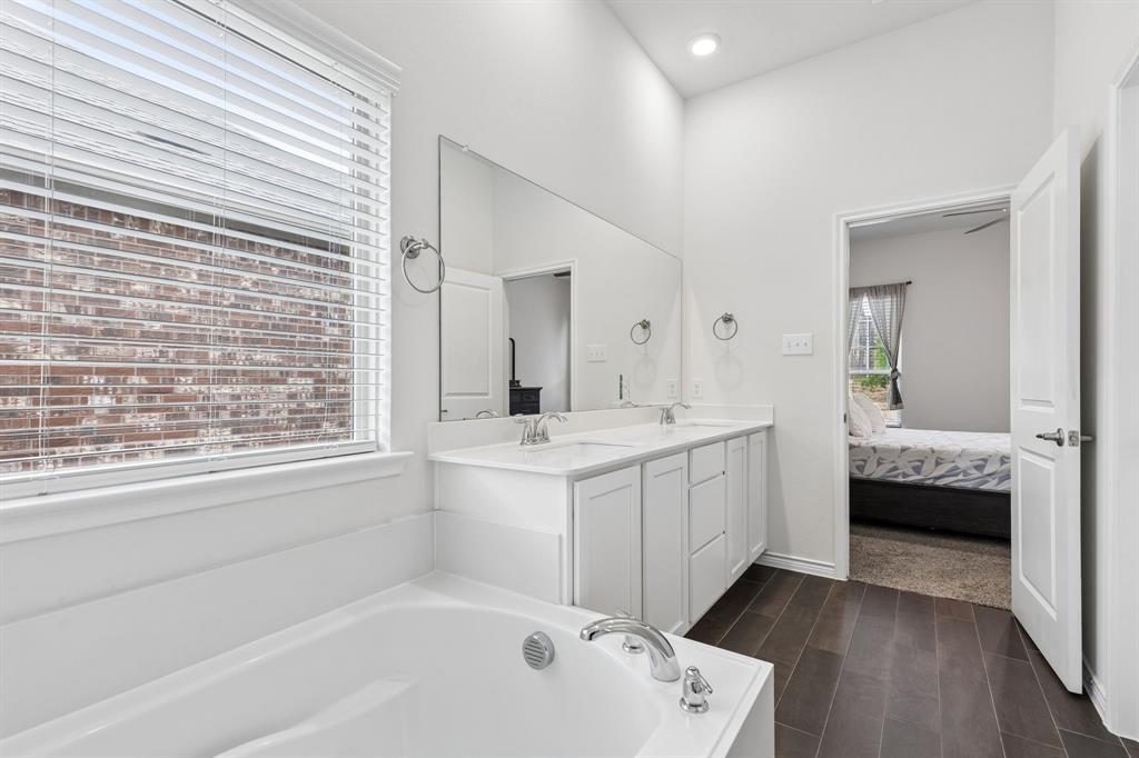 10925 Autry Ridge Lane Aubrey, TX 76227 - Photo 21 of 29