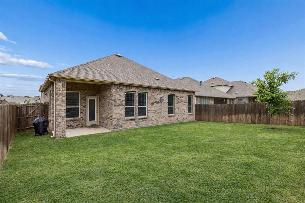 10925 Autry Ridge Lane Aubrey, TX 76227 - Photo 23 of 29