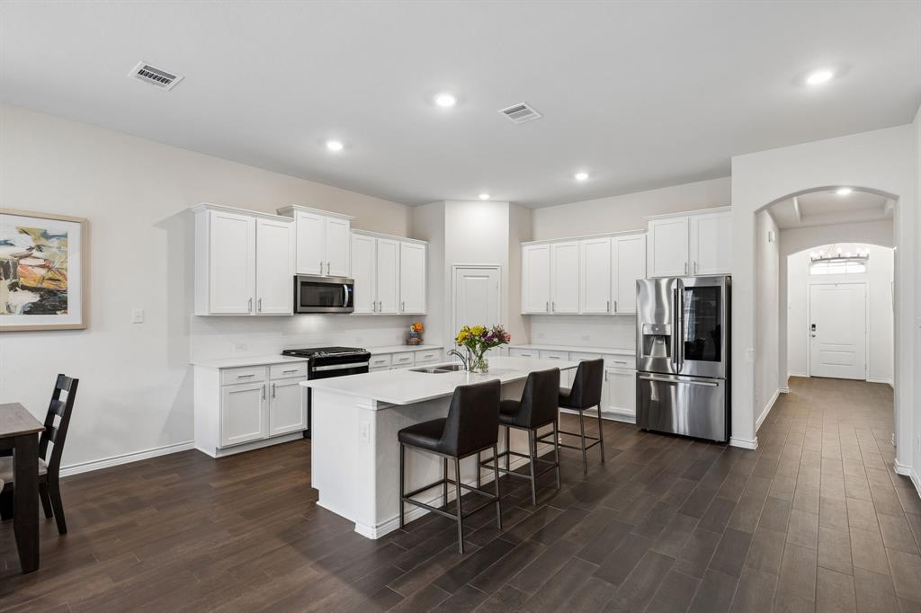 10925 Autry Ridge Lane Aubrey, TX 76227 - Photo 10 of 29