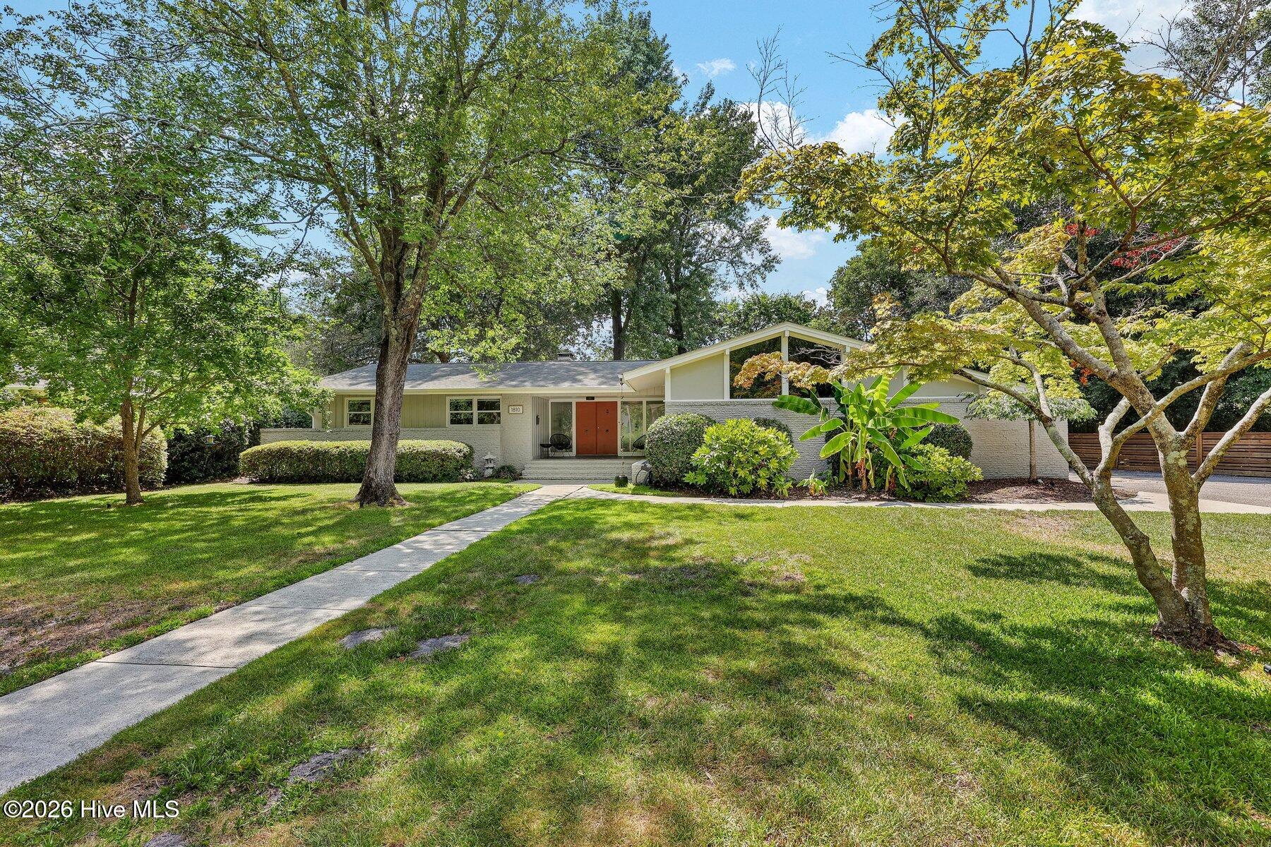 1810 Hawthorne Road Wilmington, NC 28403 - Photo 3 of 46 Gallery Image 3
