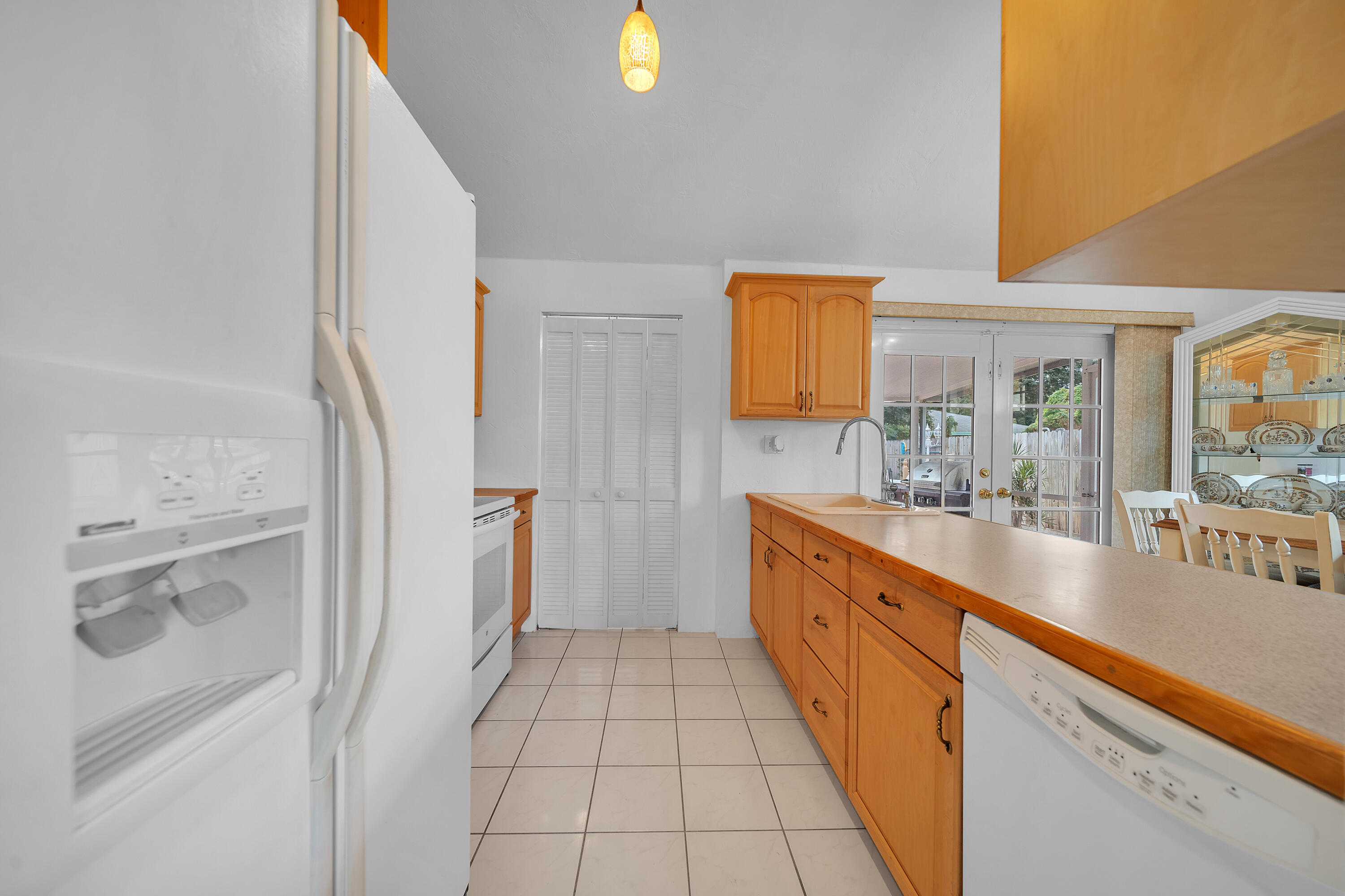 9 Abaco Road Key Largo, FL 33037 - Photo 14 of 24 KITCHEN