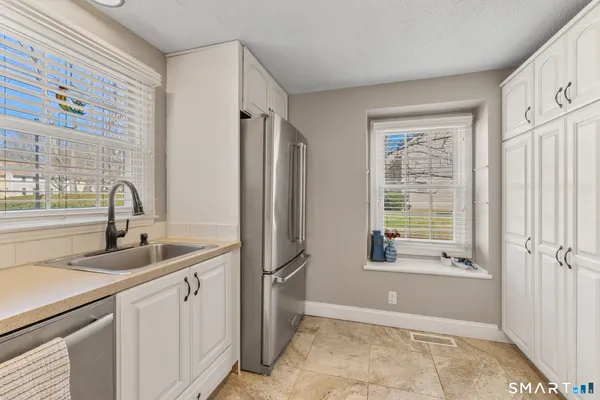 $349,980 | 30 Hubbard Run Drive, Unit 30, Glastonbury, CT 06033