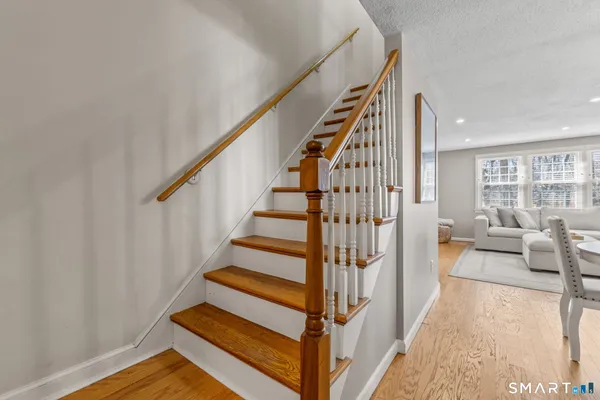 $349,980 | 30 Hubbard Run Drive, Unit 30, Glastonbury, CT 06033