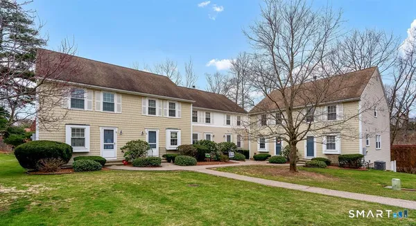 $349,980 | 30 Hubbard Run Drive, Unit 30, Glastonbury, CT 06033