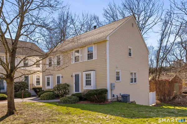 $349,980 | 30 Hubbard Run Drive, Unit 30, Glastonbury, CT 06033
