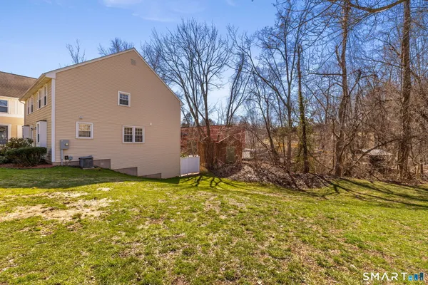 $349,980 | 30 Hubbard Run Drive, Unit 30, Glastonbury, CT 06033