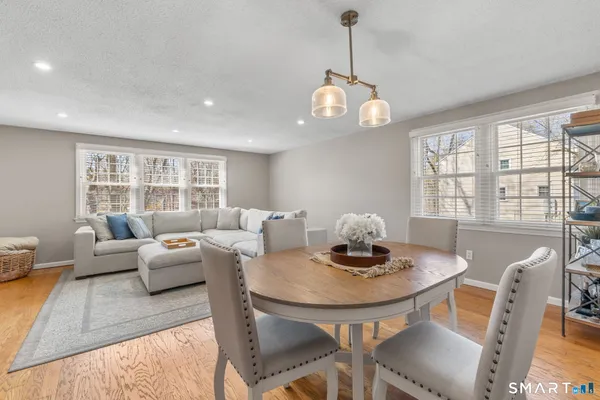 $349,980 | 30 Hubbard Run Drive, Unit 30, Glastonbury, CT 06033