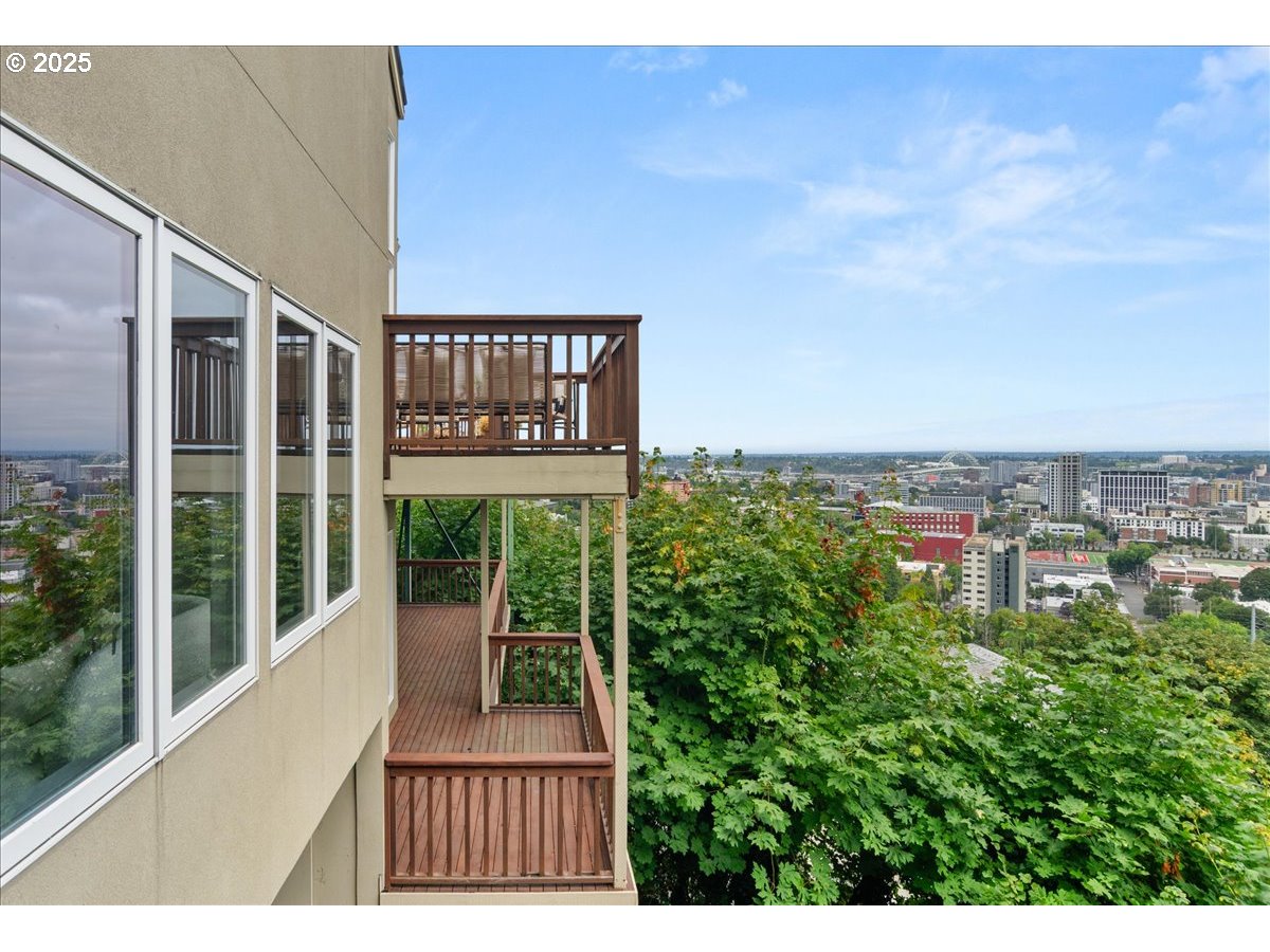 1558 Southwest Upper Hall Street Portland, OR 97201 - Photo 47 of 48 Gallery Image 47