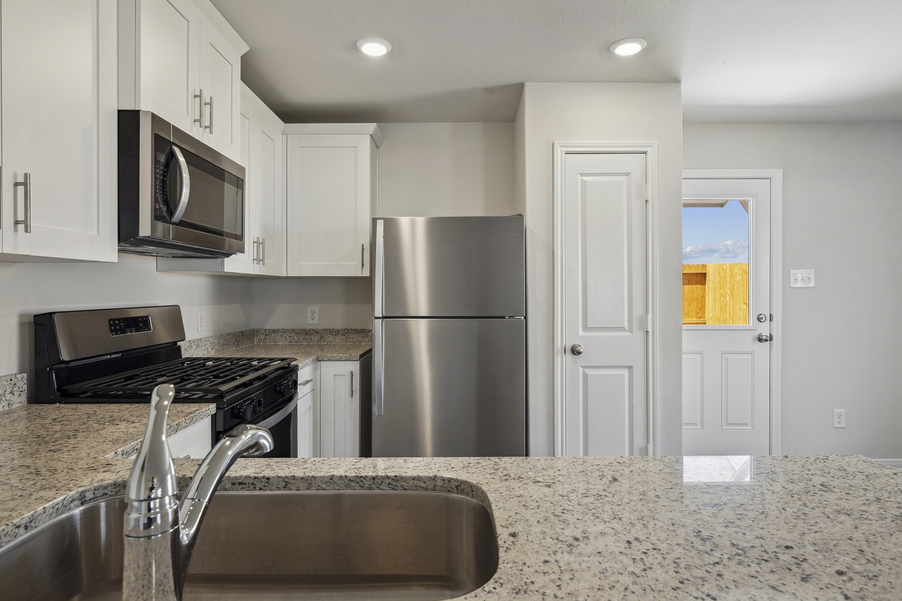 10343 Red Cardinal Drive Cleveland, TX 77328 - Photo 10 of 22