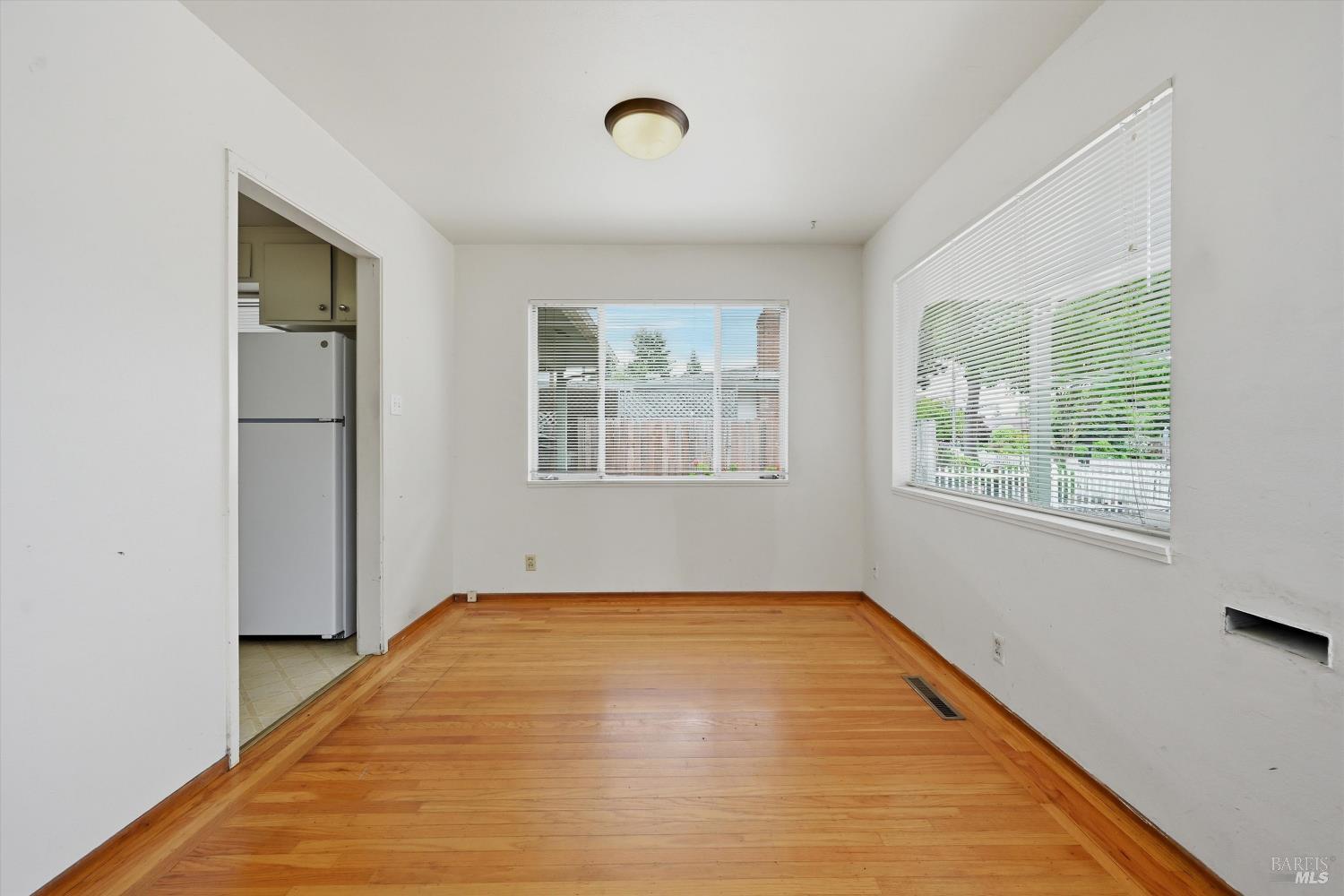 320 Shortt Road Santa Rosa, CA 95405 - Photo 6 of 24