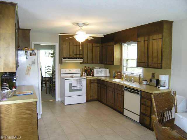 7049 Bridgewood Road Clemmons, NC 27012 - Photo 3 of 9 Other.