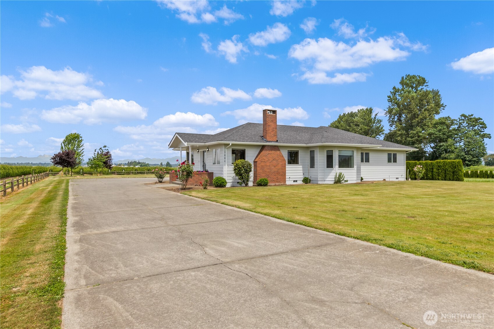 3084 Lindsay Road Everson, WA 98247 - Photo 2 of 36