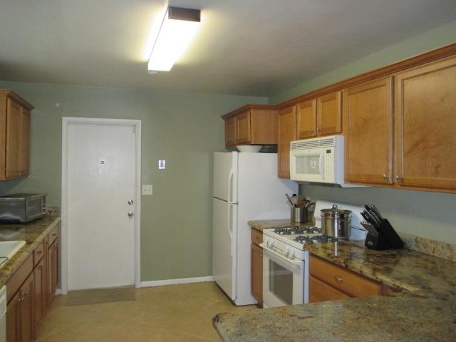 1610 High Ridge Road Lake Worth, FL 33461 - Photo 4 of 15 Kitchen