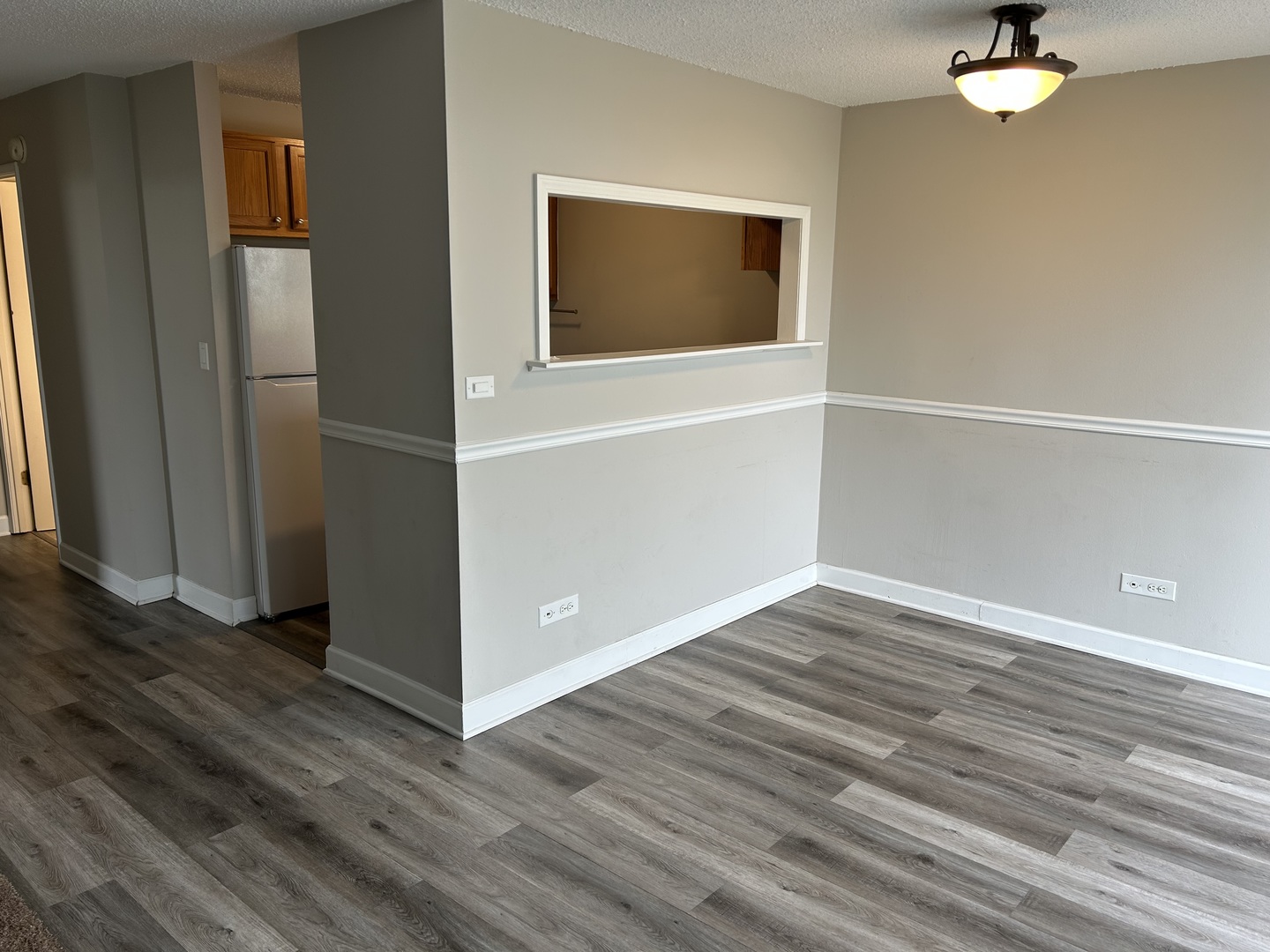 1043 South York Road, Unit 301 Bensenville, IL 60106 - Photo 3 of 14