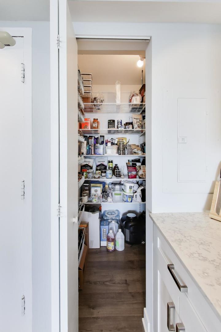 1540 North State Parkway, Unit 14D Chicago, IL 60610 - Photo 13 of 29