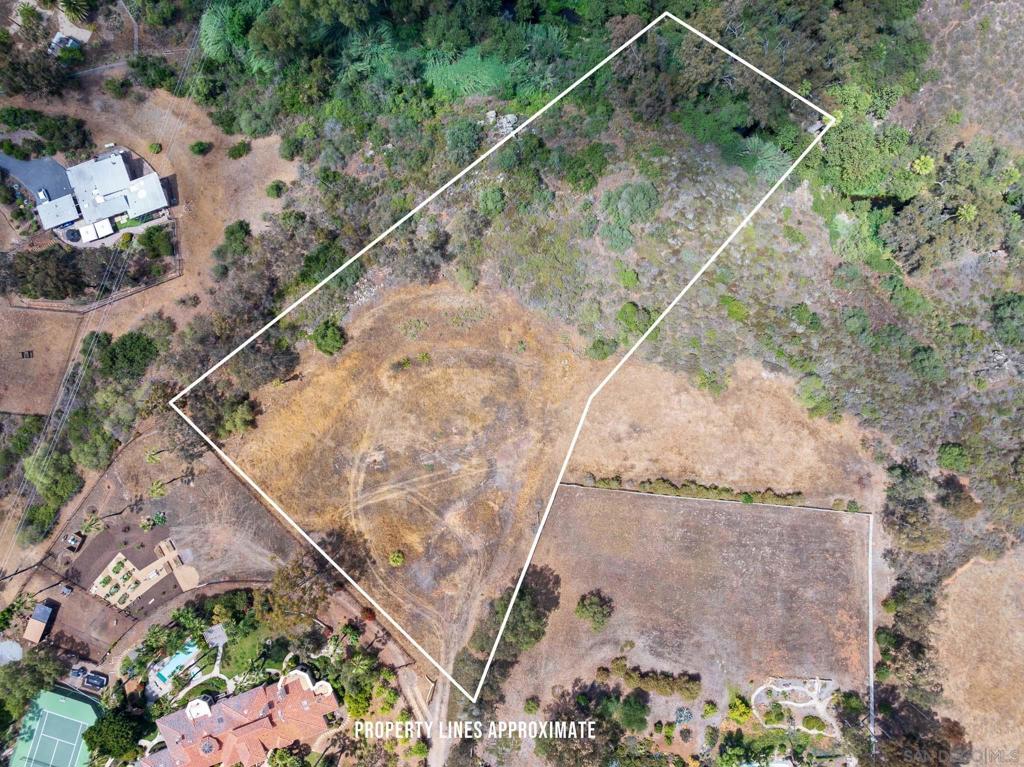 18096 Loma Alegre Rancho Santa Fe, CA 92067 - Photo 6 of 12 a view of a backyard