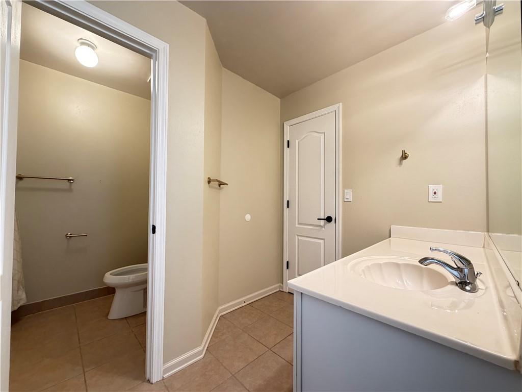 1530 Oglethorpe Run Lane Suwanee, GA 30024 - Photo 35 of 46