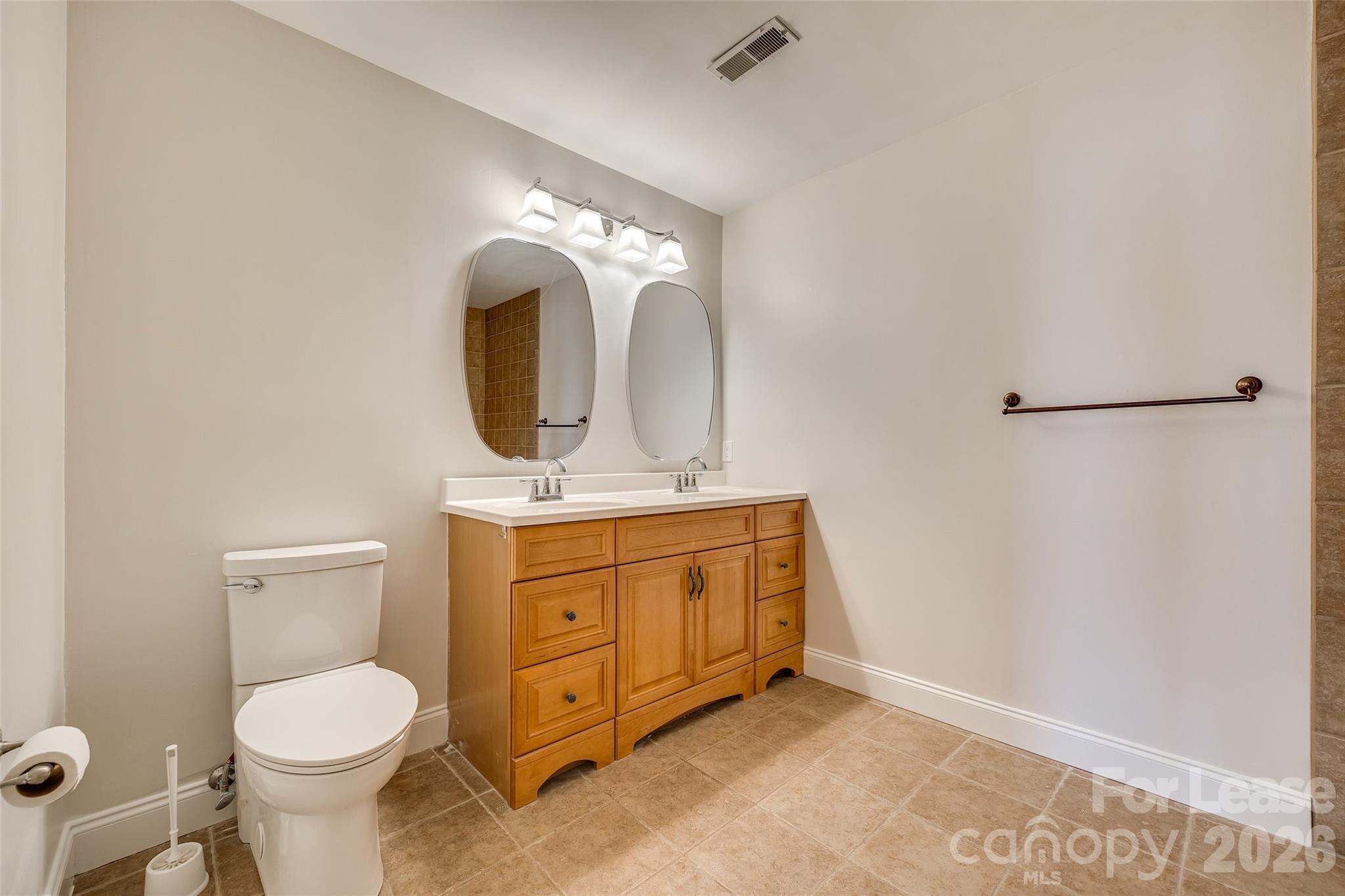 13822 Queens Harbor Road, Unit D Charlotte, NC 28278 - Photo 24 of 37