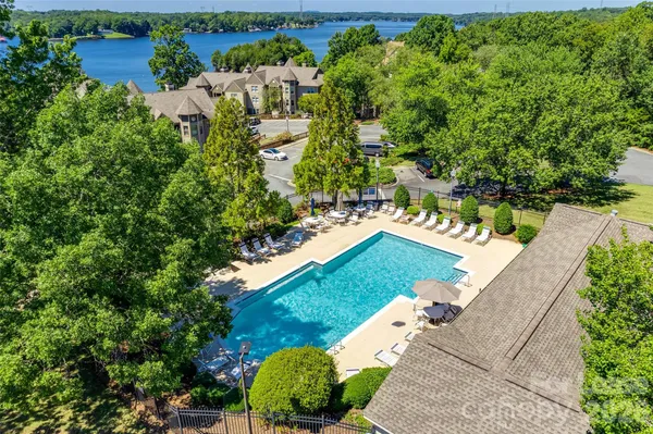 $2,100 | 13822 Queens Harbor Road, Unit D, Charlotte, NC 28278