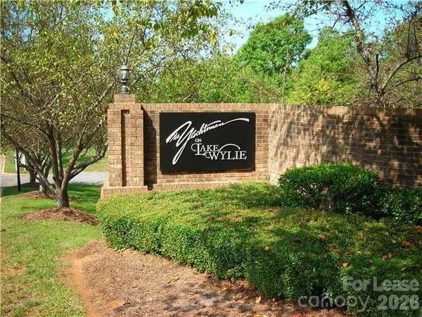 $2,100 | 13822 Queens Harbor Road, Unit D, Charlotte, NC 28278