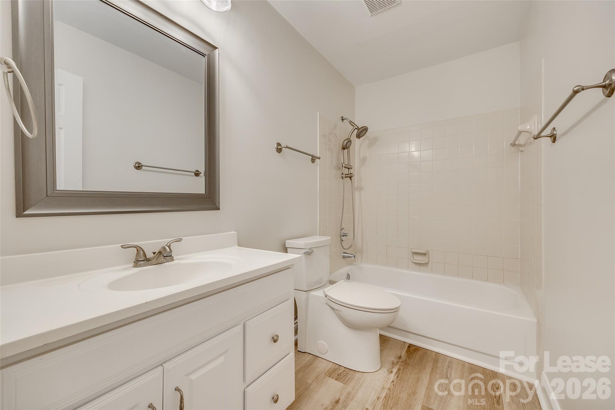 13822 Queens Harbor Road, Unit D Charlotte, NC 28278 - Photo 7 of 37