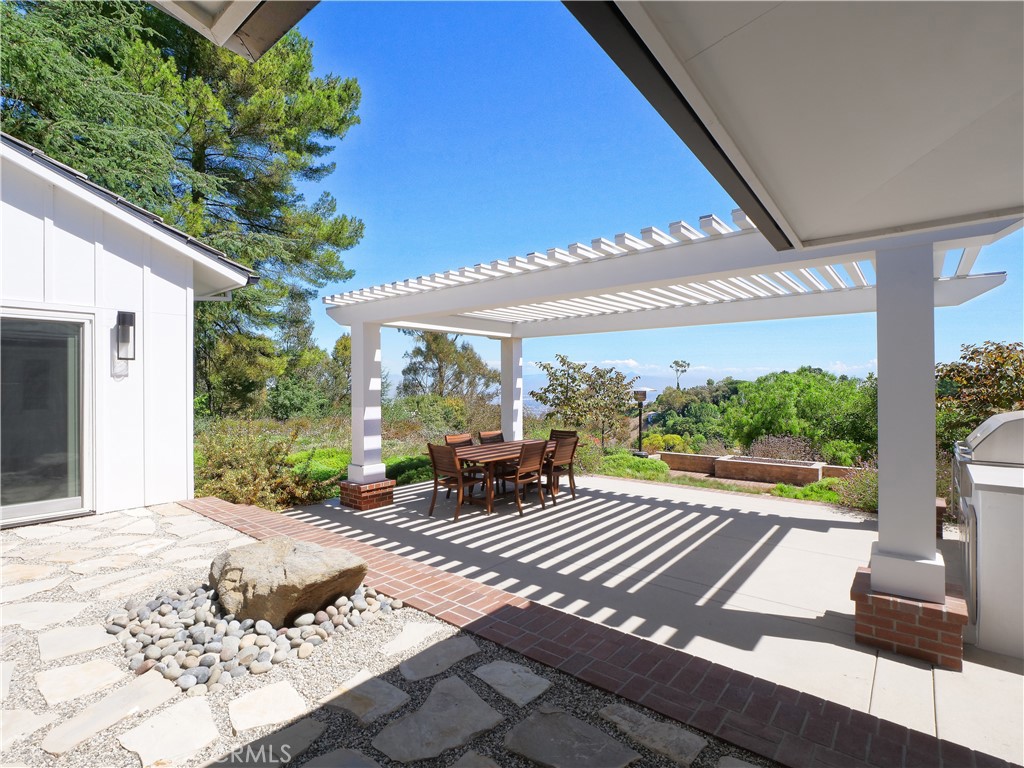 2 Flying Mane Road Rolling Hills, CA 90274 - Photo 40 of 49 a view of a patio with wooden floor