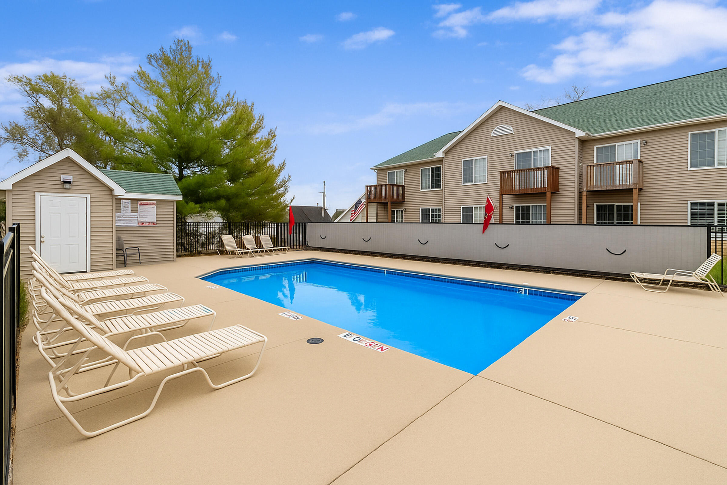 55 Stark Street, Unit 12 Williams Bay, WI 53191 - Photo 17 of 19 Pool View
