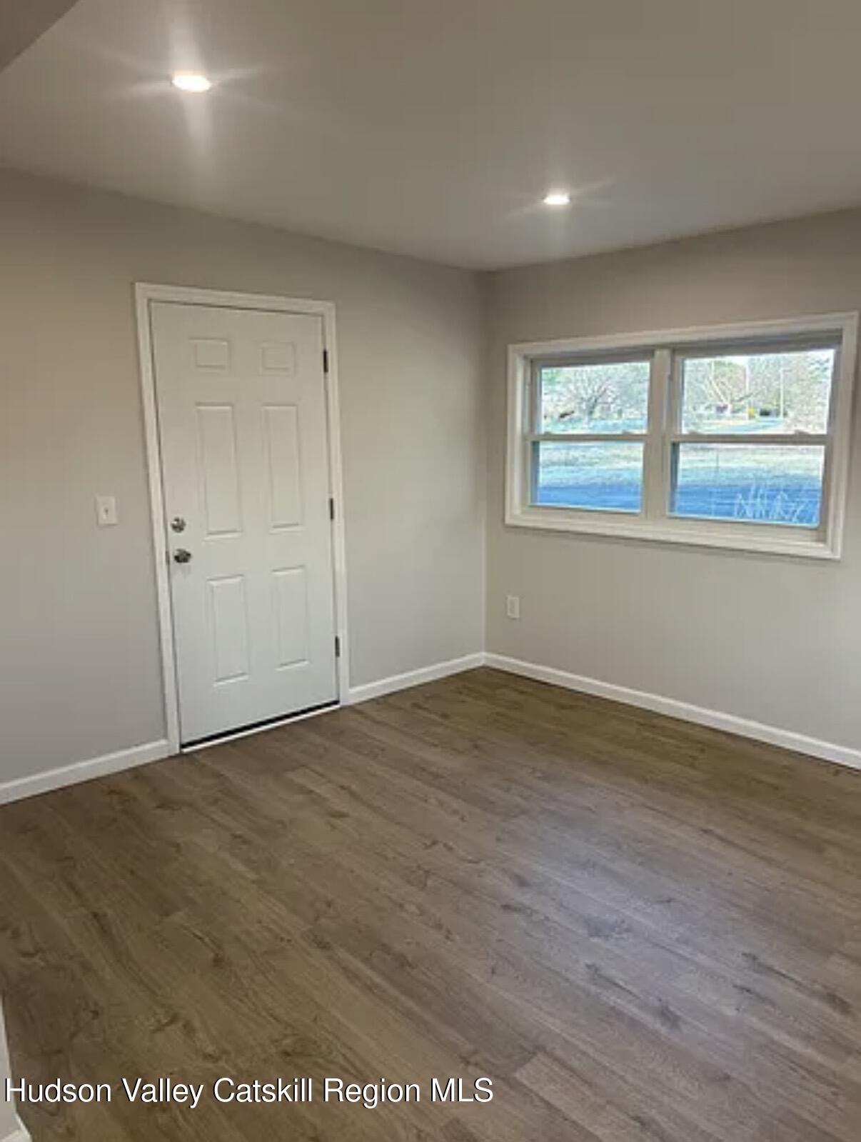 982 South Schodack Road Castleton-on-Hudson, NY 12033 - Photo 16 of 33 #3 Living room