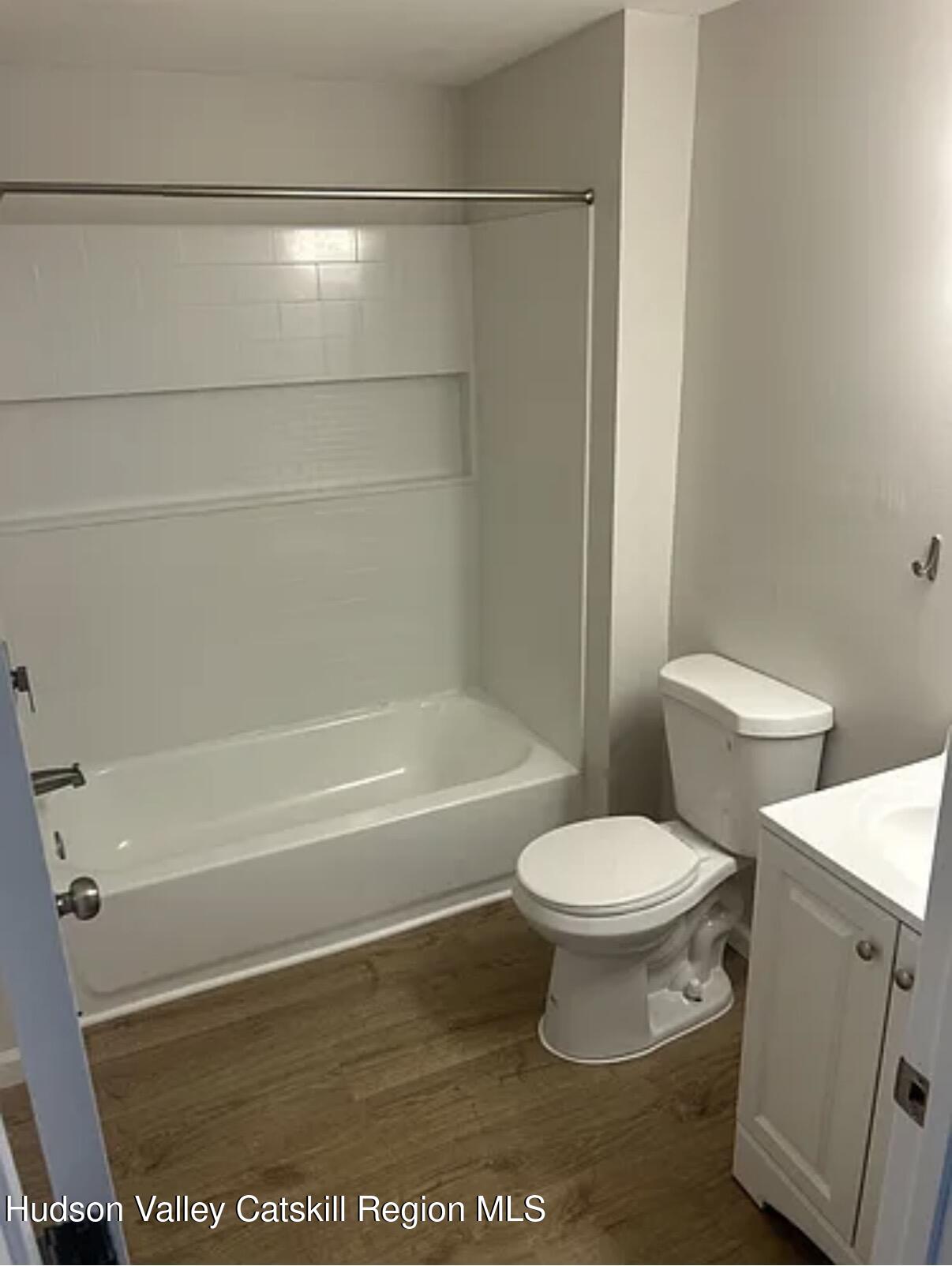 982 South Schodack Road Castleton-on-Hudson, NY 12033 - Photo 21 of 33 #3 Bathroom