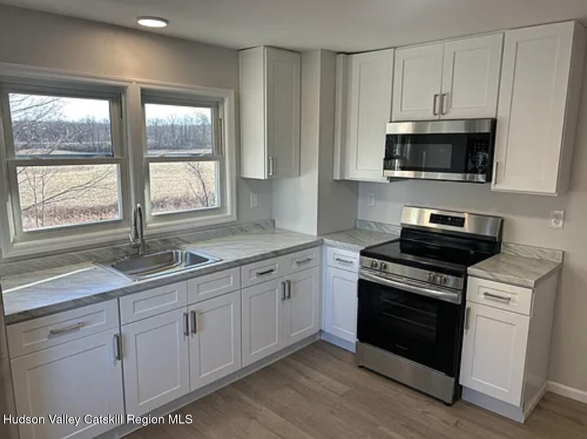 982 South Schodack Road Castleton-on-Hudson, NY 12033 - Photo 24 of 33 #4 kitchen