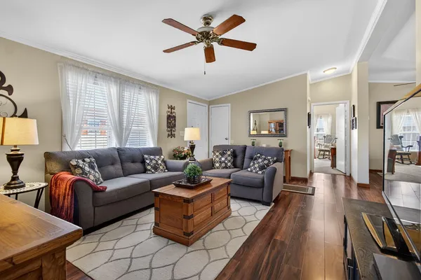 $129,900 | 10851 La Costa Lane, Frankfort, IL 60423