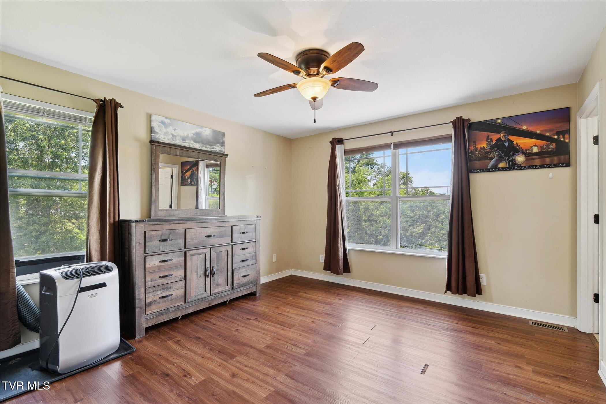 104 Ricker Avenue Greeneville, TN 37743 - Photo 31 of 55 31-104-Ricker-Ave-Greeneville-TN-37743-W