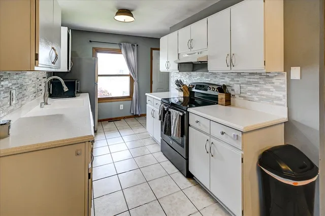 $380,000 | 328 North Rutland Avenue, Brooklyn, WI 53521