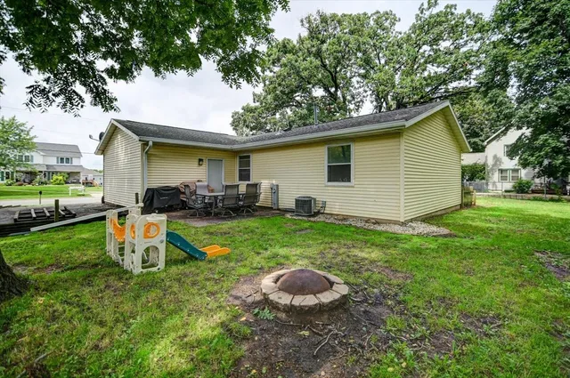 $380,000 | 328 North Rutland Avenue, Brooklyn, WI 53521