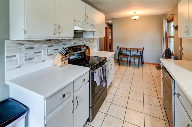 $380,000 | 328 North Rutland Avenue, Brooklyn, WI 53521