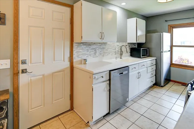 $380,000 | 328 North Rutland Avenue, Brooklyn, WI 53521