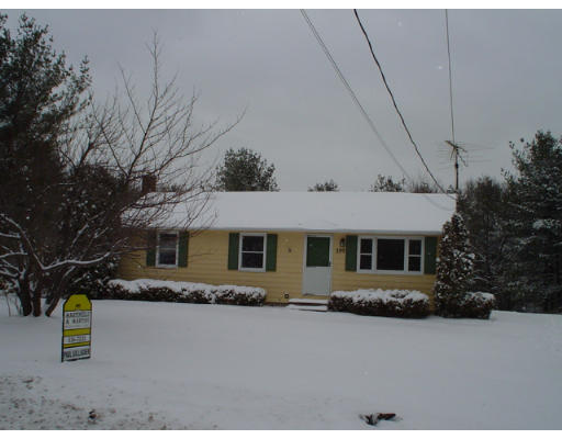 399 Southampton Road Holyoke, MA 01040 - Photo 1 of 1