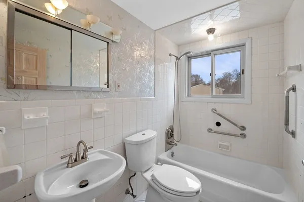 $710,000 | 11 Netherton Avenue, Beverly, MA 01915