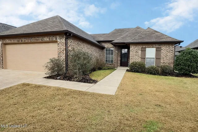 $272,000 | 303 Ridge Pointe Drive, Brandon, MS 39042