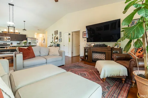 $292,900 | 5776 West Monarch Court, Bloomington, IN 47403