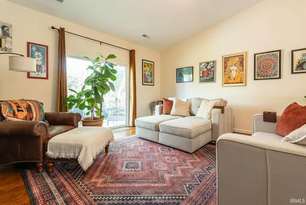 $292,900 | 5776 West Monarch Court, Bloomington, IN 47403