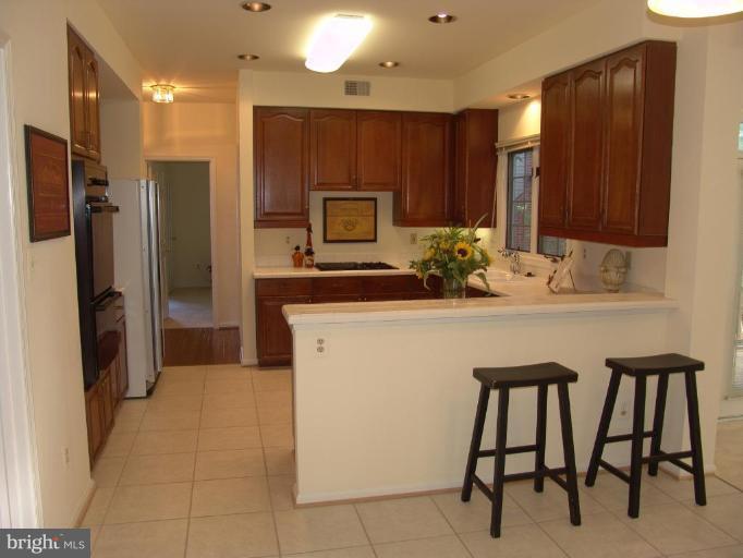 8142 Ridge Creek Way Springfield, VA 22153 - Photo 11 of 28 Kitchen